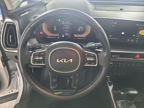 Used 2024 Kia Sorento S FWD image 10
