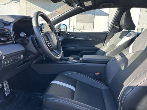 Certified 2025 Toyota Camry SE image 10