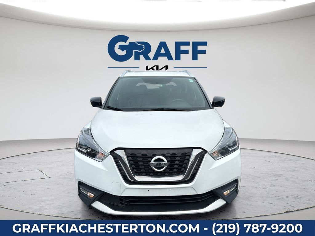 Used 2018 Nissan Kicks SR FWD image 12