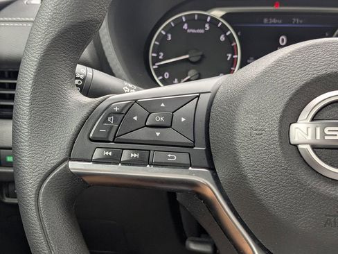 Used 2024 Nissan Sentra SV image 23