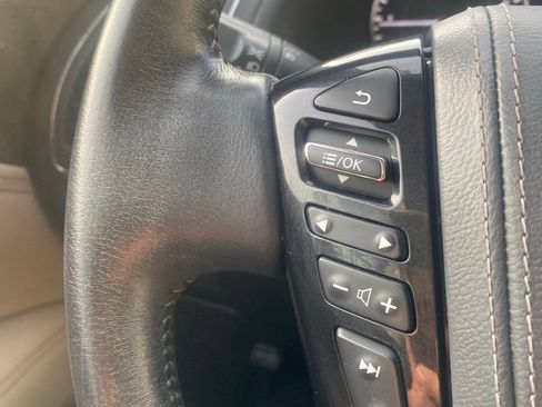 Used 2023 Nissan Armada Platinum w/ Captain's Chairs Package AWD/4WD image 31