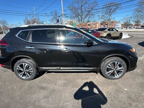 Used 2018 Nissan Rogue SL w/ Premium Package image 8