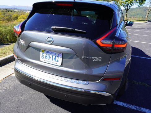 Used 2020 Nissan Murano Platinum w/ Cargo Package image 12