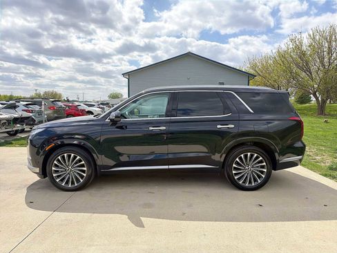 Used 2025 Hyundai Palisade Calligraphy AWD/4WD image 3