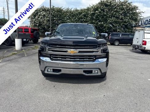 Used 2020 Chevrolet Silverado 1500 LTZ w/ LTZ Premium Package AWD/4WD image 8