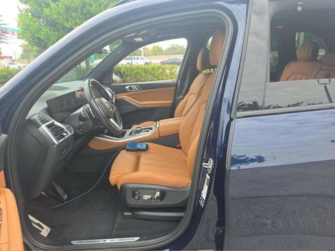 Used 2024 BMW X5 xDrive40i w/ Executive Package AWD/4WD image 3