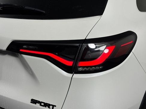 Used 2023 Honda HR-V Sport image 34