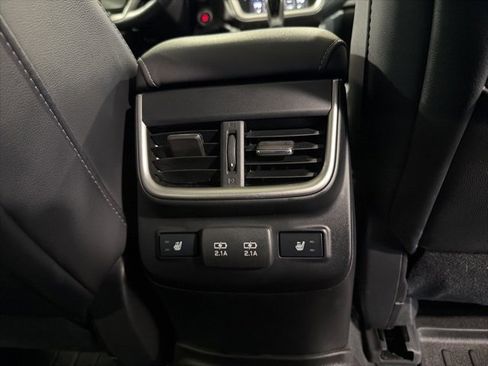 Certified 2022 Subaru Outback Limited image 34