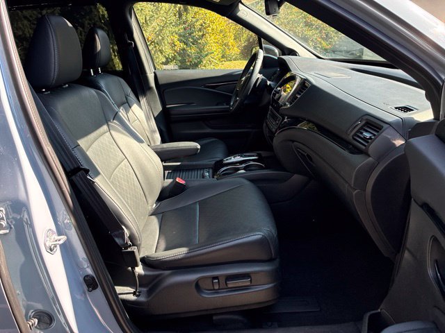 Used 2023 Honda Passport Elite image 11