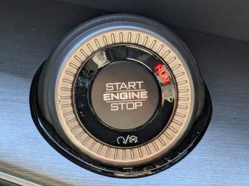 New 2026 Jeep Grand Wagoneer Limited image 32