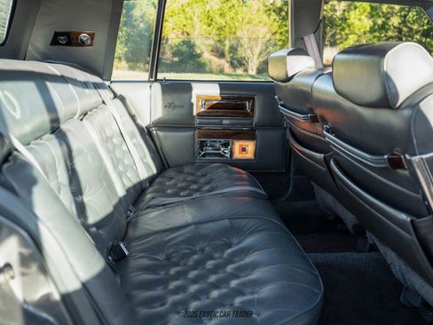 Used 1988 Cadillac Brougham image 34