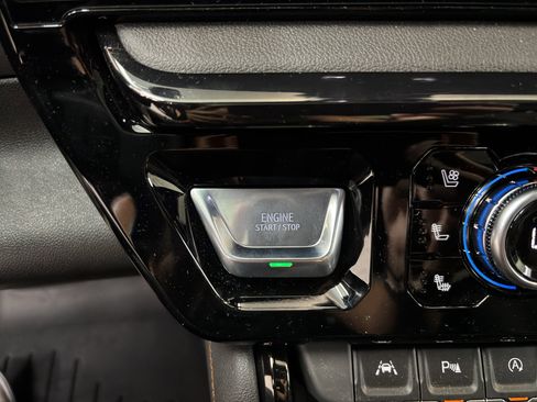 New 2025 GMC Sierra 1500 AT4 w/ AT4 Premium Package image 27