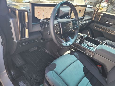 Used 2025 GMC Hummer EV 2X AWD/4WD image 8