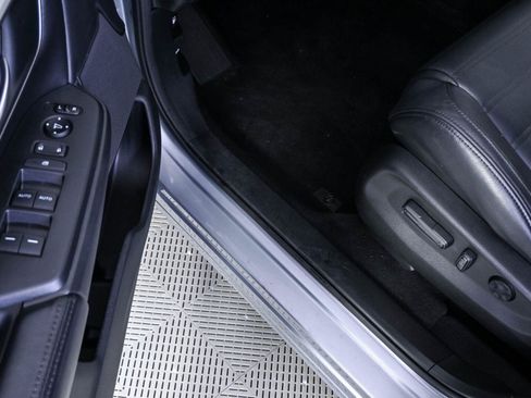 Used 2019 Honda CR-V EX image 7