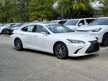 New 2025 Lexus ES 300h w/ Premium Package