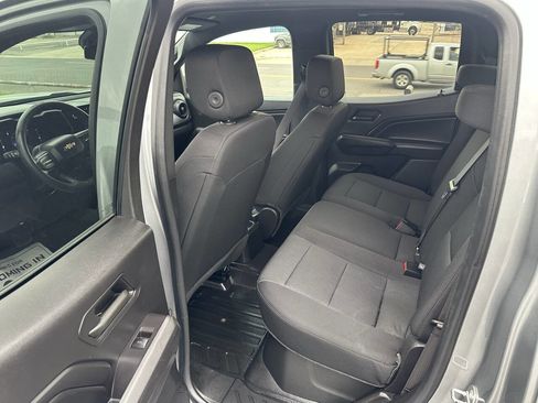 Used 2023 Chevrolet Colorado W/T RWD image 14