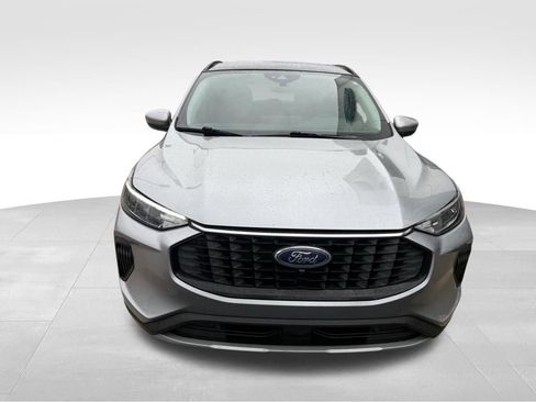 Used 2024 Ford Escape Active w/ Tech Pack #2 AWD/4WD image 3