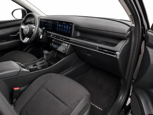Used 2026 Hyundai Tucson SEL FWD image 14