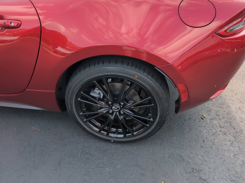 New 2026 MAZDA MX-5 Miata Club w/ Interior Package RWD image 17