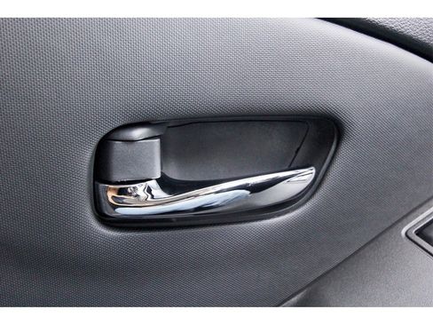 Certified 2024 Nissan Frontier SV w/ Technology Package image 18