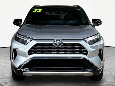 Used 2023 Toyota RAV4 XSE AWD/4WD image 2