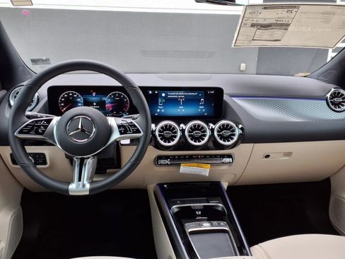 Certified 2025 Mercedes-Benz GLA 250 image 13