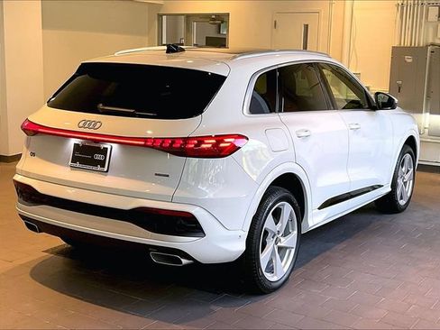 Certified 2025 Audi Q5 Premium w/ Premium Plus AWD/4WD image 8