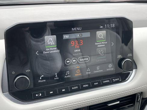 Used 2023 Nissan Rogue SL w/ SL Premium Package image 32