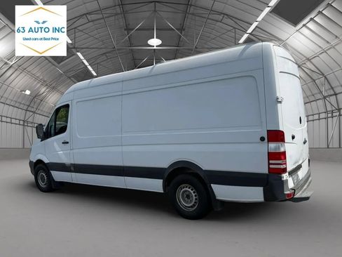 Used 2014 Freightliner Sprinter 2500 image 5