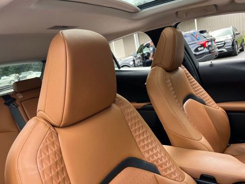 Used 2021 Lexus UX 200 w/ Accessory Package (Z1) image 31