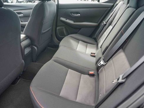 New 2025 Nissan Sentra SR image 19