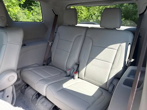 Used 2019 GMC Acadia SLT AWD/4WD image 34