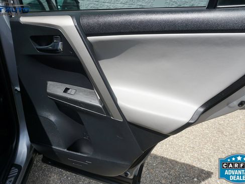 Used 2018 Toyota RAV4 Adventure AWD/4WD image 18