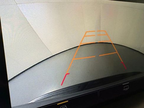 Used 2022 Chevrolet Tahoe Z71 image 36