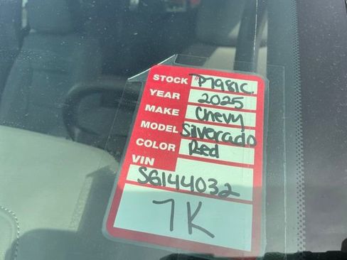 Used 2025 Chevrolet Silverado 1500 LT Trail Boss w/ Convenience Package II image 39