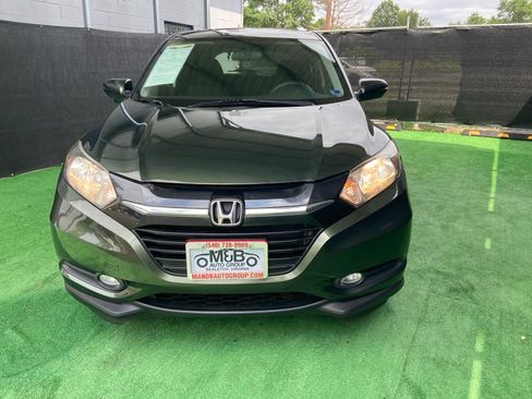 Used 2017 Honda HR-V EX image 11