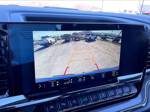 Used 2023 Chevrolet Silverado 1500 ZR2 image 13