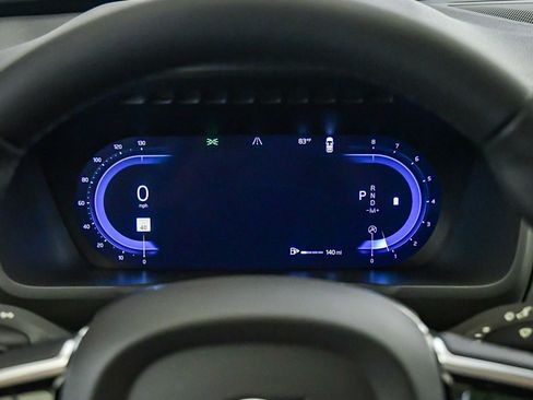 Certified 2024 Volvo XC90 B6 Plus image 24