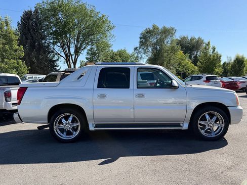 Used 2005 Cadillac Escalade EXT AWD/4WD image 93