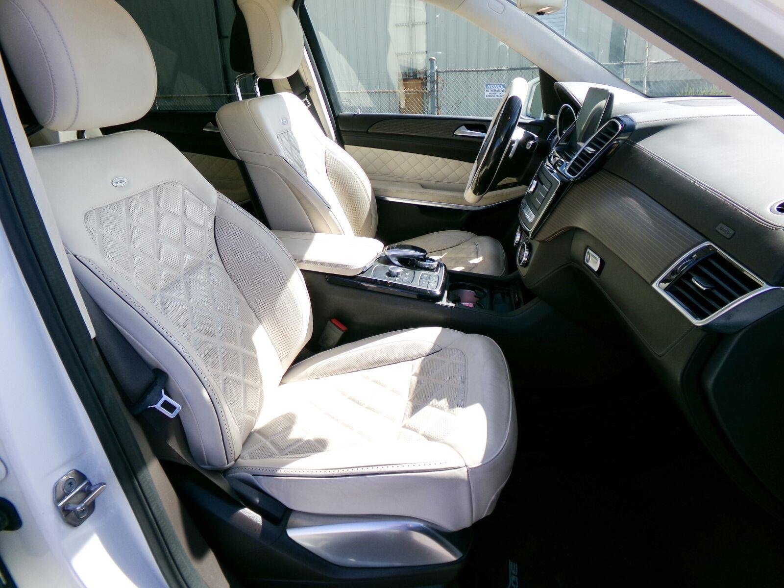 Used 2019 Mercedes-Benz GLS 550 4MATIC image 17