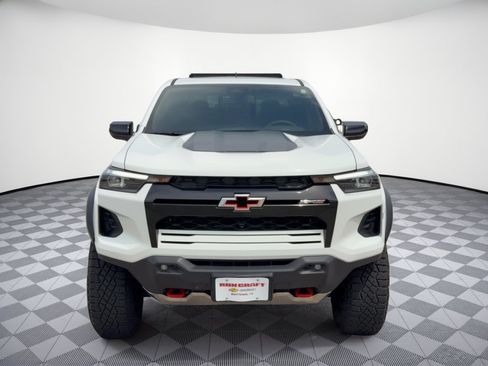 Used 2024 Chevrolet Colorado ZR2 w/ LPO, Sports Bar Package AWD/4WD image 6