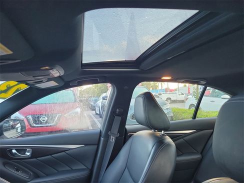 Used 2023 INFINITI Q50 Sensory image 15