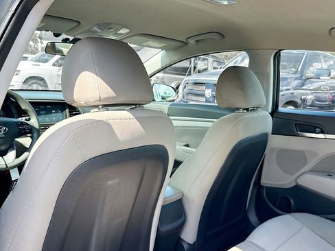 Used 2020 Hyundai Elantra SEL image 26