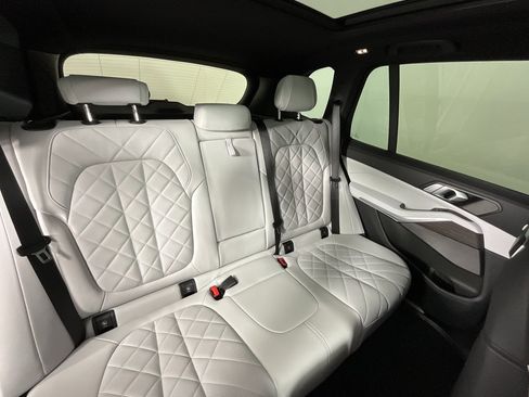 Used 2024 BMW X5 xDrive40i w/ Premium Package image 20