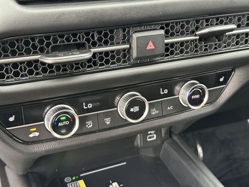 Used 2025 Honda HR-V EX-L image 16