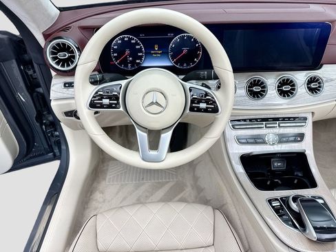 Used 2020 Mercedes-Benz E 450 Cabriolet image 10
