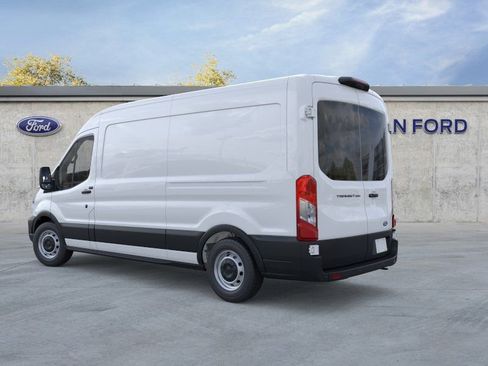 New 2026 Ford Transit 250 148 Medium Roof RWD image 4