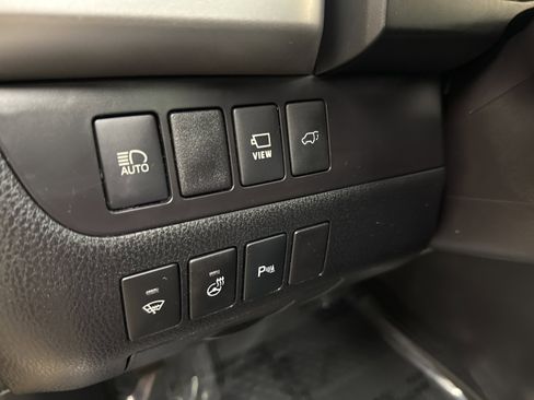 Used 2019 Toyota Highlander Limited Platinum image 35