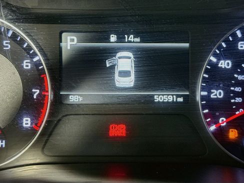Used 2024 Kia Forte LXS FWD image 16