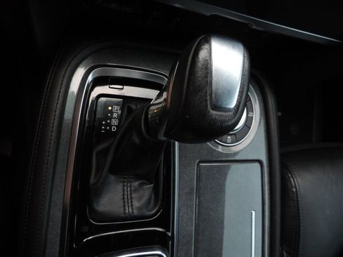 Used 2022 Nissan Armada SL w/ Midnight Edition Package image 27